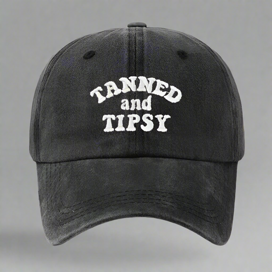 Шапка с козирка "Tanned & Tipsy"