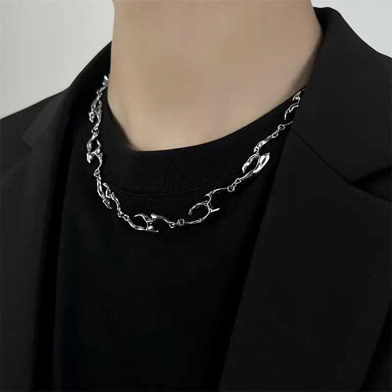 Колие с пламъков дизайн "Steel Flame"