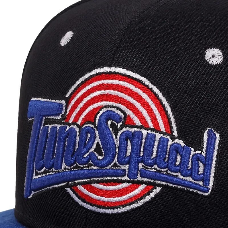 Шапка с козирка "Tune Squad"
