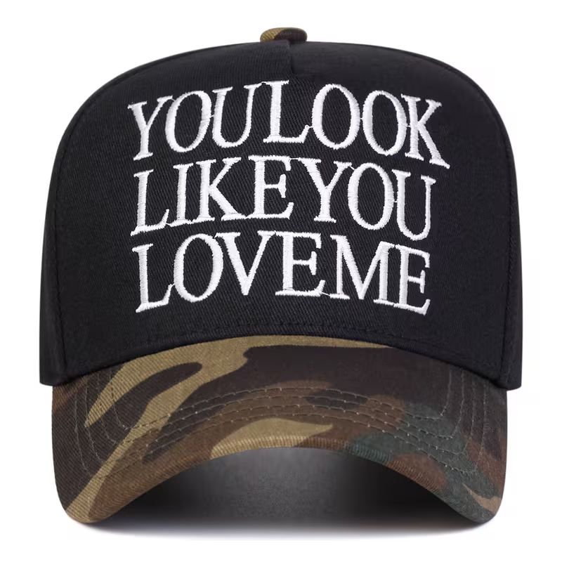 Шапка с козирка „You Look Like You Love Me“