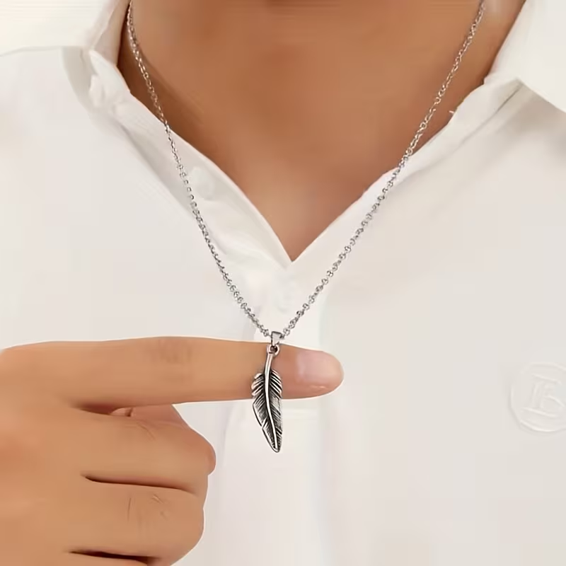 Колие „Dark Feather“