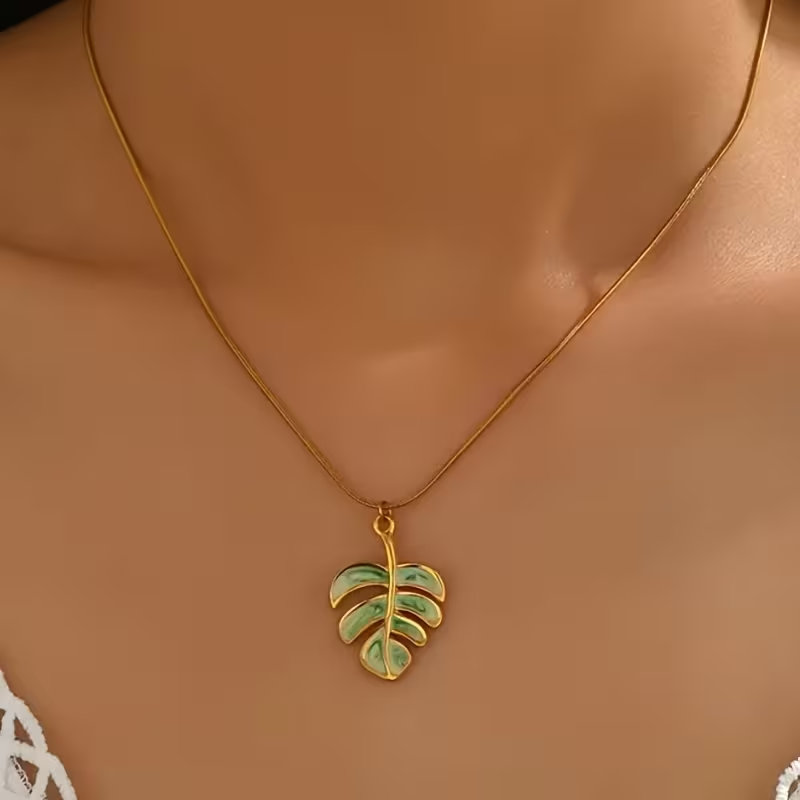 Колие „Golden Monstera Leaf“