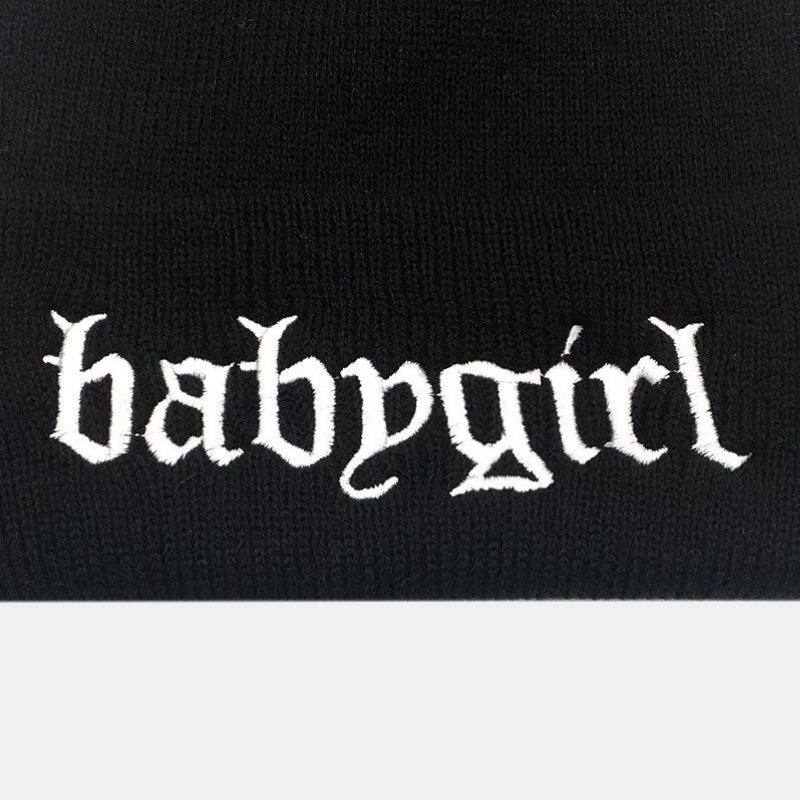 Зимна шапка "Babygirl"