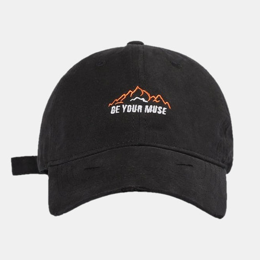 Шапка с козирка "Be Your Muse"