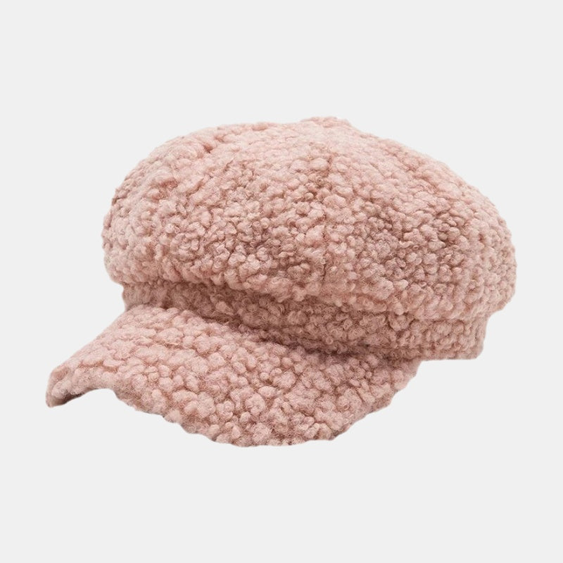 Зимна шапка с козирка "Lambswool"