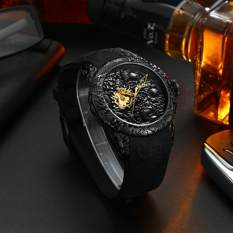 Часовник „Dragon Emperor“ с 3D гравиран дизайн