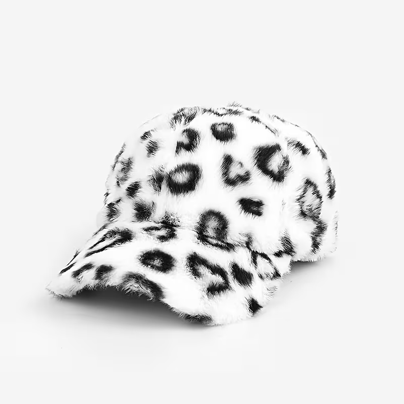 Зимна шапка "Snow Leopard"